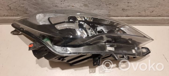 Opel Meriva B Lampa przednia 13372334