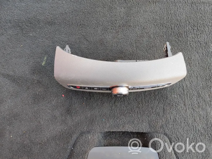 Volvo XC90 Panel radia P31346790