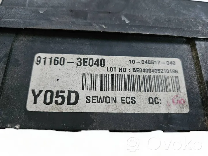 KIA Sorento Fuse module 911603E040