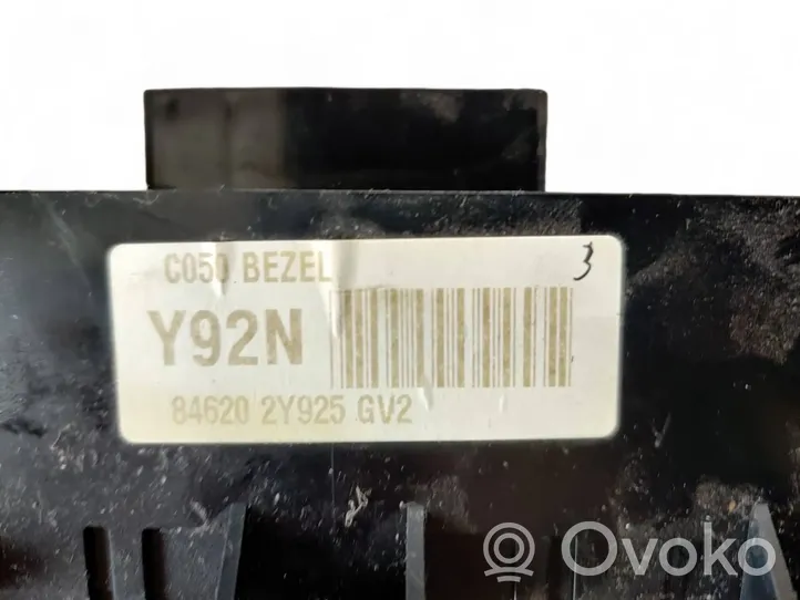 Hyundai ix35 Seat heating switch 846202Y925