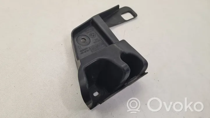 BMW X3 E83 Staffa angolare del supporto di montaggio del paraurti 3400956