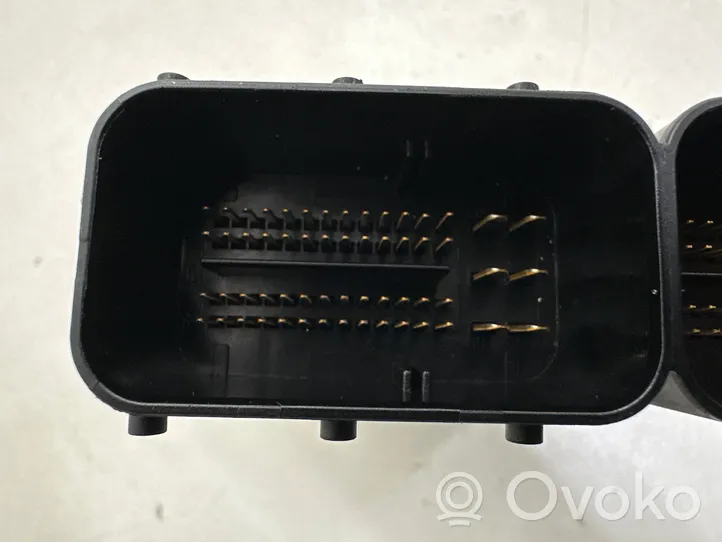 BMW X3 E83 Sterownik / Moduł ECU 7810980