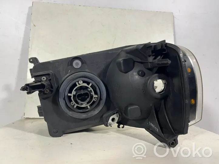 Dodge RAM Lampa przednia 55077120A