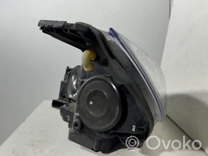 Ford Focus Передняя фара F1EB13W029AF