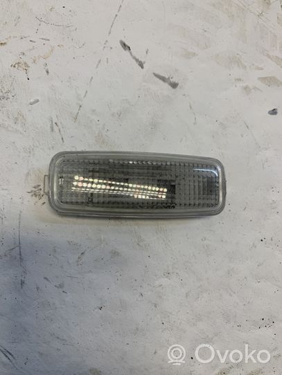 Audi A6 Allroad C5 Illuminazione sedili posteriori 8L0947105A