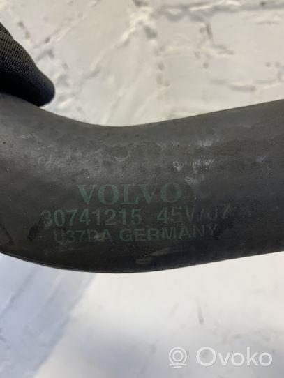 Volvo V50 Wąż / Rura intercoolera 30741215