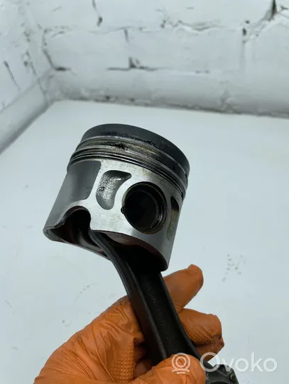 Volkswagen Sharan Piston with connecting rod 045C