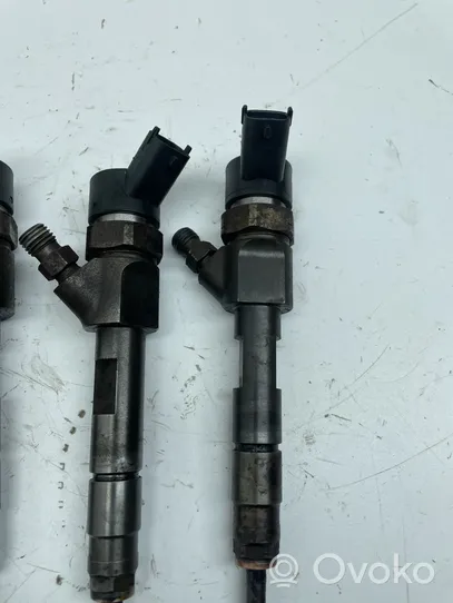 Nissan Primera Fuel injectors set 0445110110A