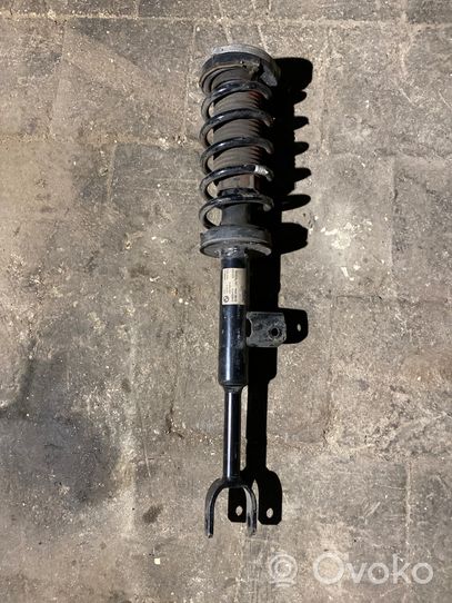 BMW 5 G30 G31 Front shock absorber with coil spring 6866605