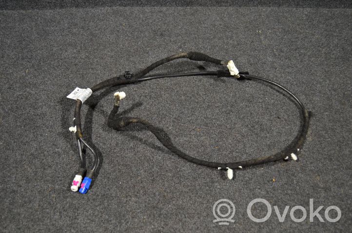 BMW 5 G30 G31 Connettore plug in USB 6820318