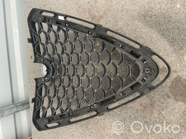 Alfa Romeo Stelvio Grille de calandre avant 