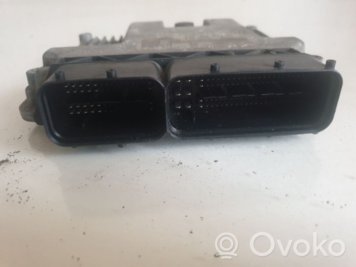 Volkswagen Caddy Sterownik / Moduł ECU 03G906021AQ