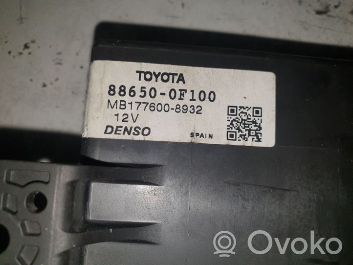 Toyota Verso Air conditioning/heating control unit 886500F100