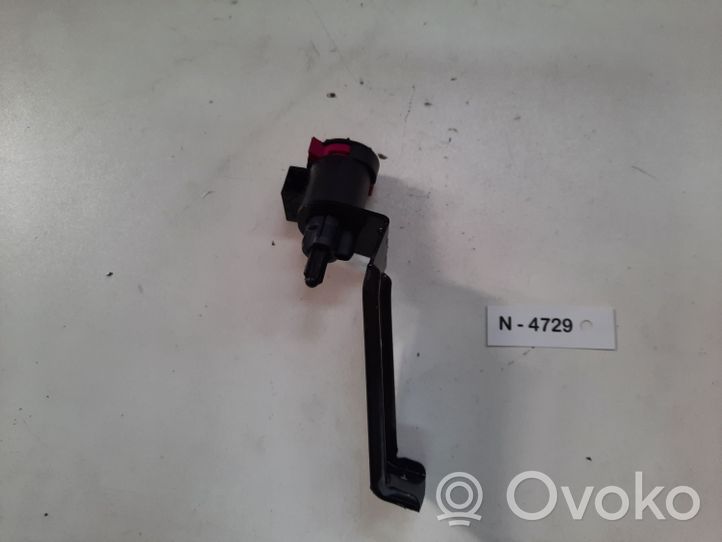 Audi A8 S8 D3 4E Interruttore del pedale del freno 4F0945459B