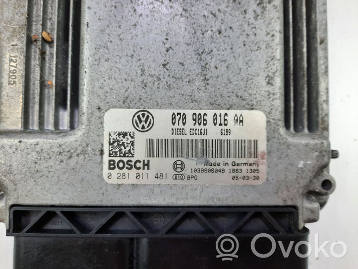 Volkswagen Touareg I Sterownik / Moduł ECU 070906016AA