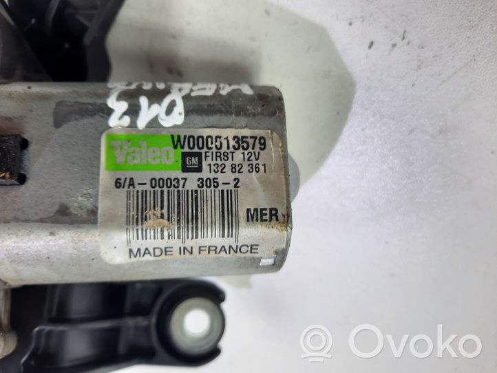 Opel Meriva B Moteur d'essuie-glace arrière W000013579