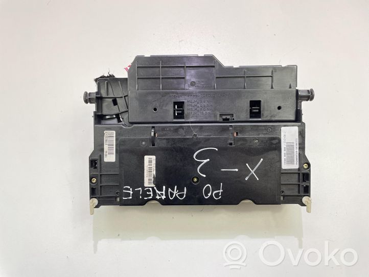 BMW X3 E83 Module de fusibles 