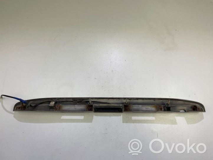 Lexus RX 330 - 350 - 400H Takaluukun rekisterikilven valon palkki 7680148040