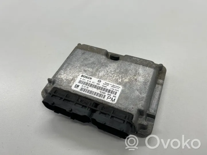 Opel Frontera B Variklio valdymo blokas 0281010451