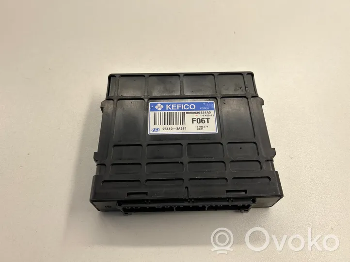 Hyundai Santa Fe Gearbox control unit/module 9090930424A0