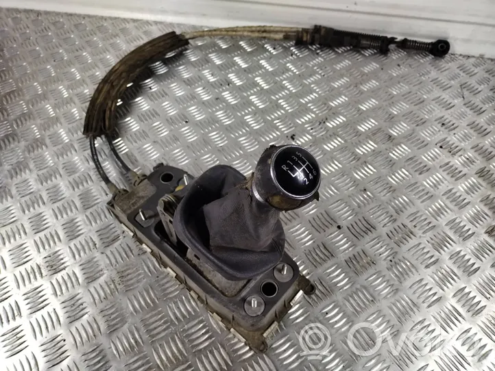 Volkswagen Touran I Gear selector/shifter (interior) 