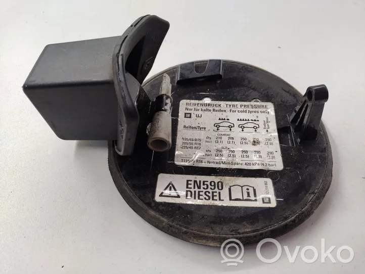 Opel Astra H Bouchon, volet de trappe de réservoir à carburant 