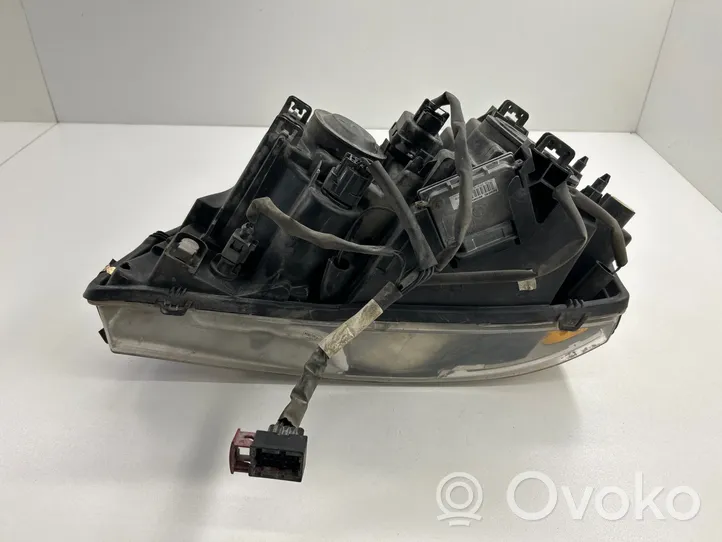 Volvo XC90 Phare frontale 31111846