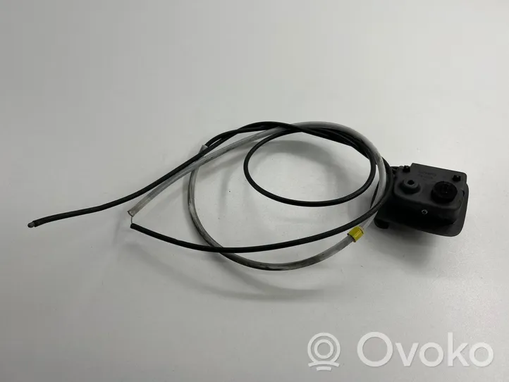 Volvo XC90 Cable de apertura del capó/tapa del motor 30799974