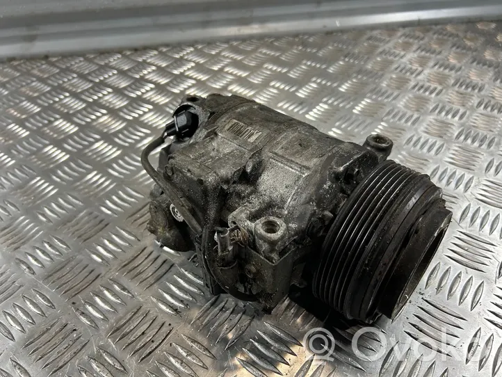 BMW 3 E90 E91 Ilmastointilaitteen kompressorin pumppu (A/C) 