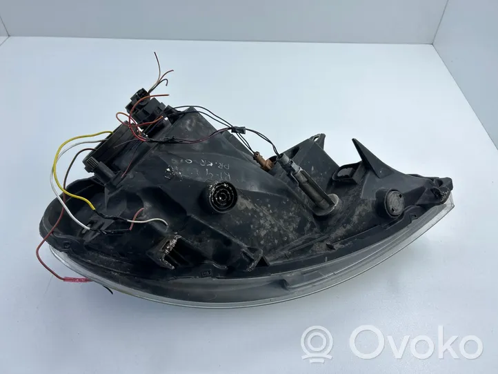 Opel Vivaro Headlight/headlamp 8200701354