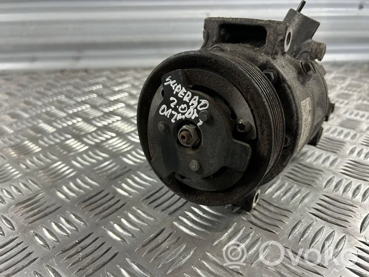 Skoda Superb B6 (3T) Ilmastointilaitteen kompressorin pumppu (A/C) 1k0820808b