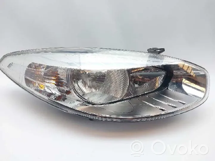 Renault Fluence Lampa przednia 260103149R