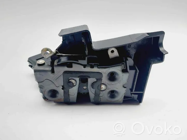 Ford Focus Zamek drzwi przednich 4896707