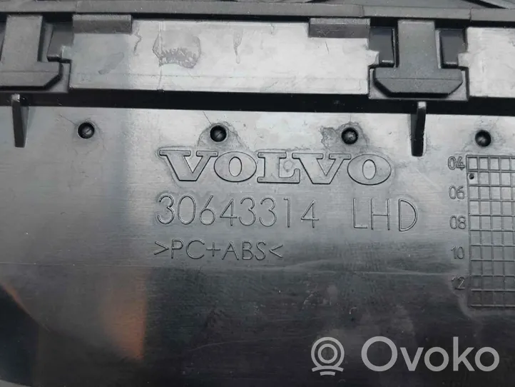 Volvo S80 Dysze / Kratki środkowego nawiewu deski rozdzielczej 30643314