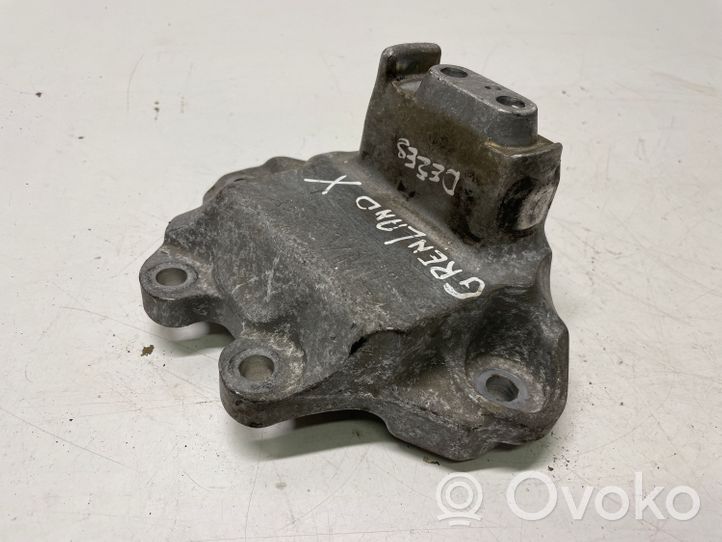 Opel Grandland X Gearbox mounting bracket 9807981780