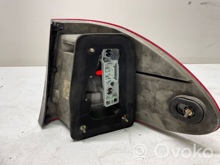 Mercedes-Benz E W211 Luci posteriori 379141L