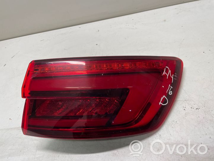 Audi A4 S4 B9 Feux arrière / postérieurs 8W9945092