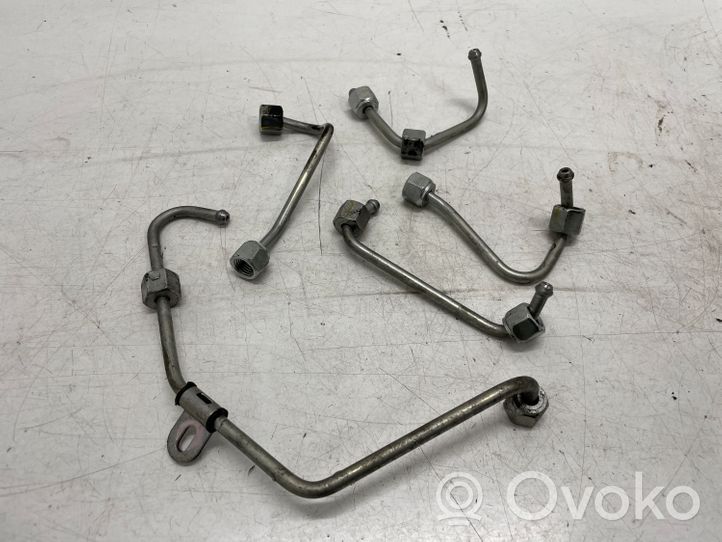 Opel Astra K Tuyau d'alimentation d'injecteur de carburant 