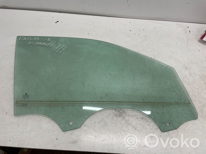 Skoda Fabia Mk3 (NJ) Front door window glass four-door 6V0845202C