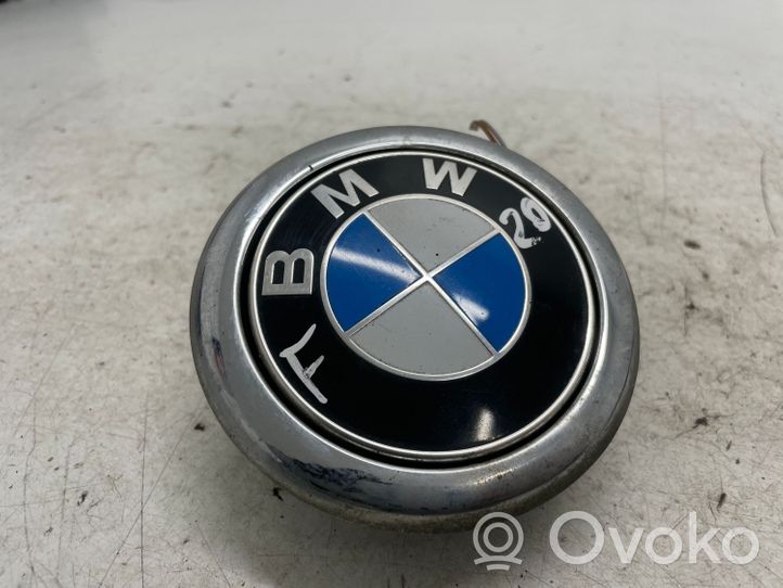 BMW 1 F20 F21 Uchwyt / Rączka zewnętrzna otwierania klapy tylnej / bagażnika 7248535