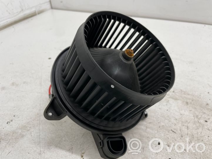 Volvo XC40 Ventola riscaldamento/ventilatore abitacolo 8888773987