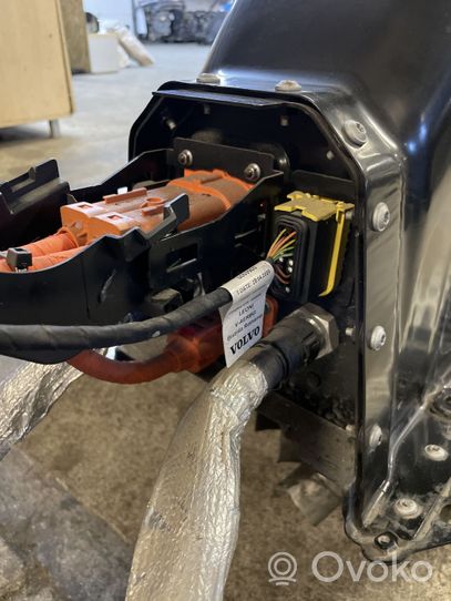 32263448 Volvo XC40 Hybrid/electric vehicle battery, 1300.00 € | RRR