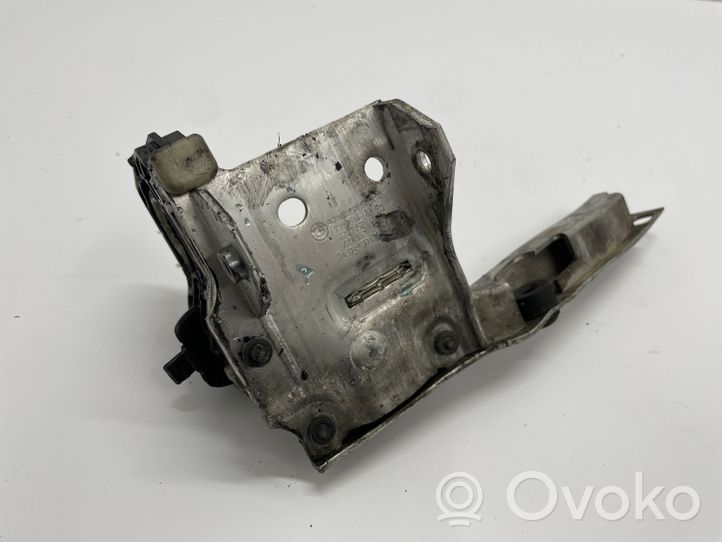 BMW M6 Staffa del pannello di supporto del radiatore 7186514