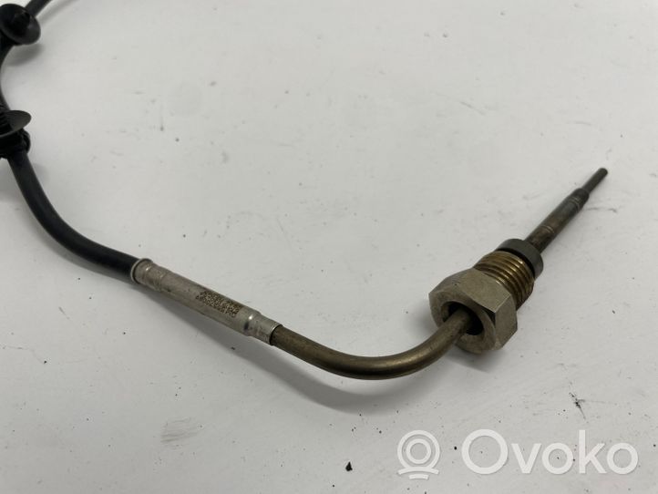 Opel Corsa E Exhaust gas temperature sensor 55570089