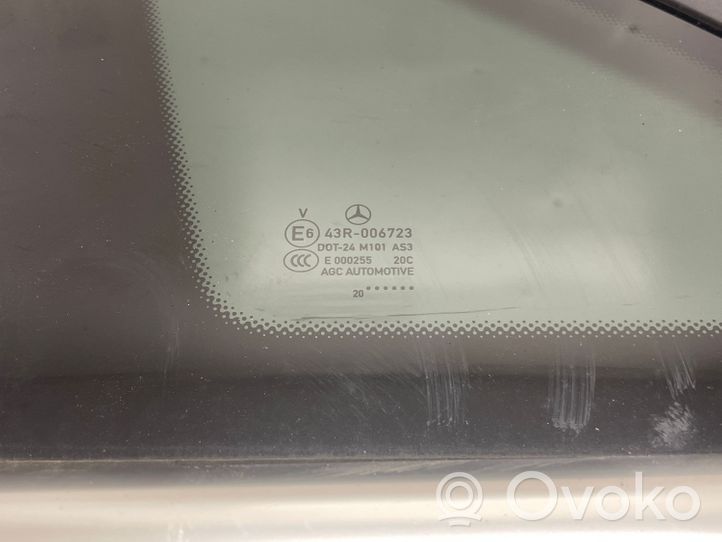 Mercedes-Benz GLA H247 Galinis šoninis kėbulo stiklas A2476705900