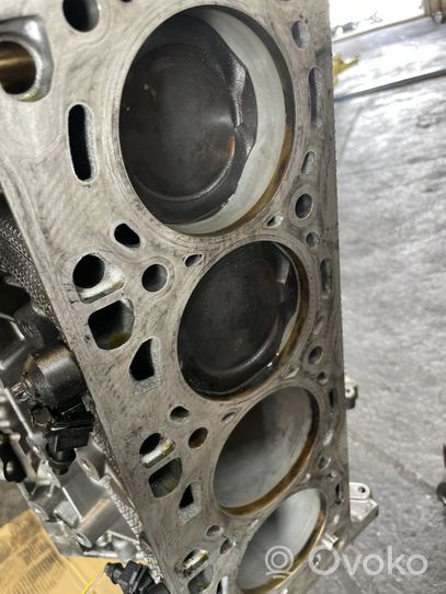 BMW M6 Engine block S63B44B