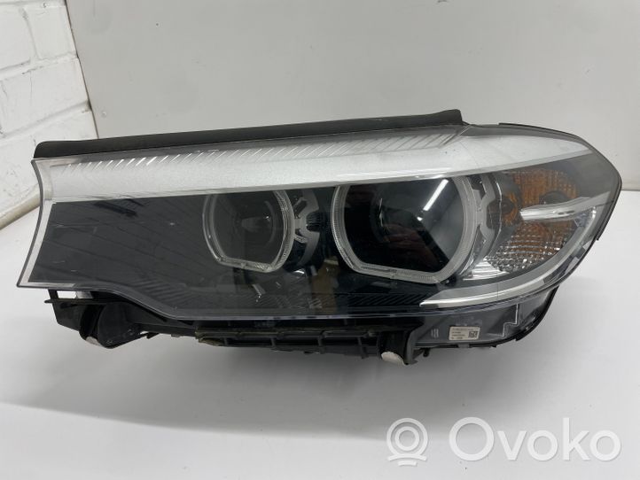 BMW 5 G30 G31 Faro/fanale 8499113