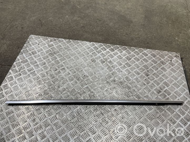 Mercedes-Benz CLS C218 X218 Rivestimento modanatura del vetro della portiera posteriore A2187300424