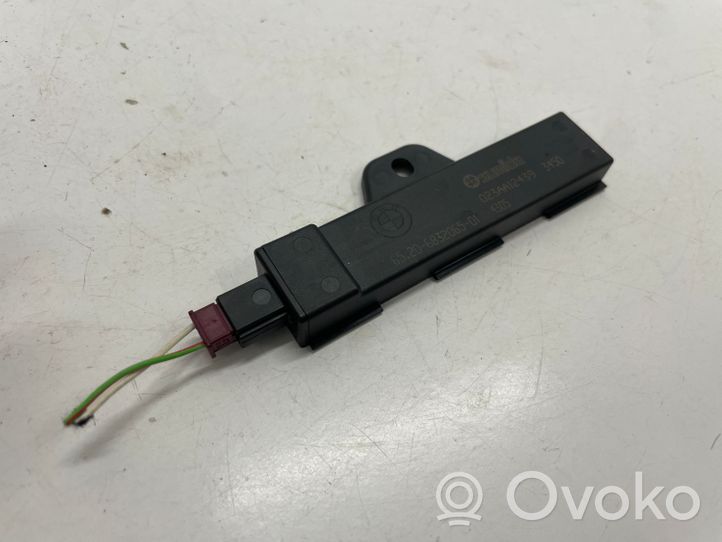 BMW 1 F40 Radion pystyantenni 6832065