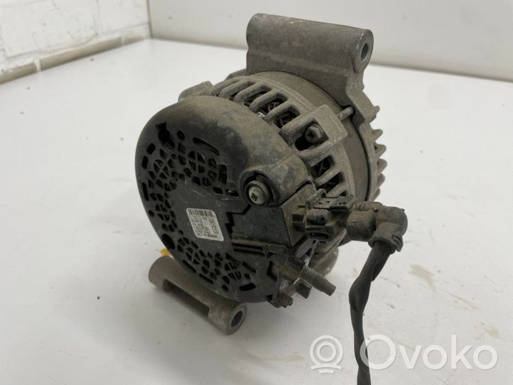 Opel Insignia B Generatore/alternatore 13522659